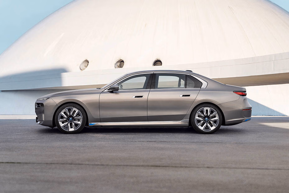 Bmw i7 - Photo 3