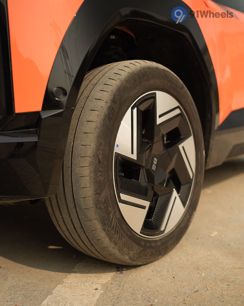 Mahindra Be 6E - Photo 6
