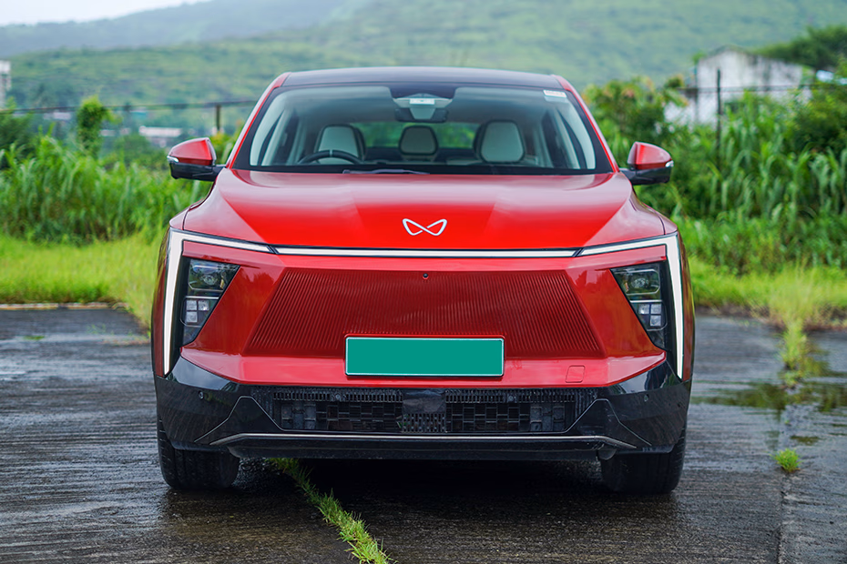 Mahindra XEV 9e - Photo 10