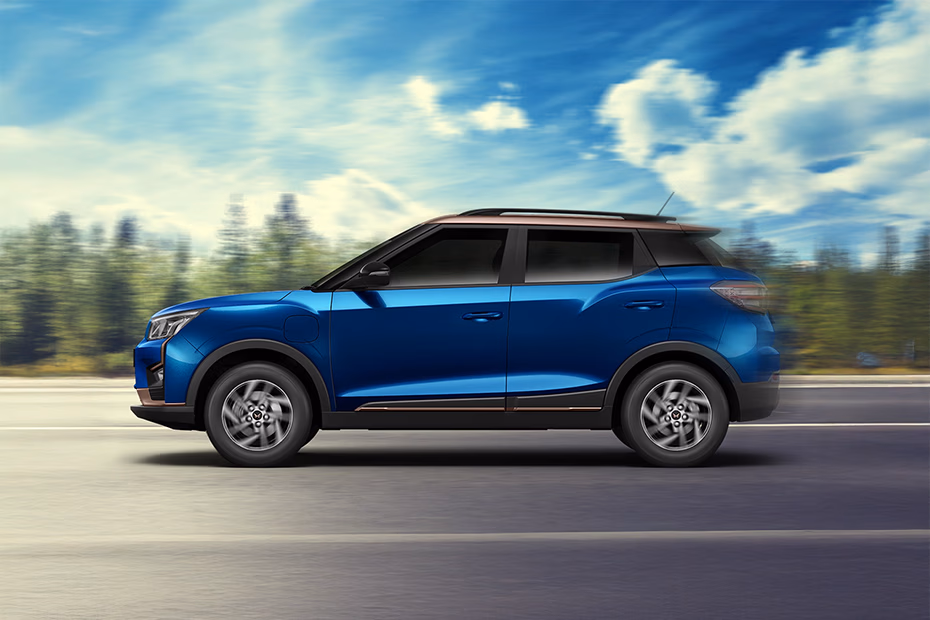 Mahindra XUV400 EV - Photo 3