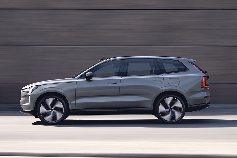 Volvo EX90 - Photo 3
